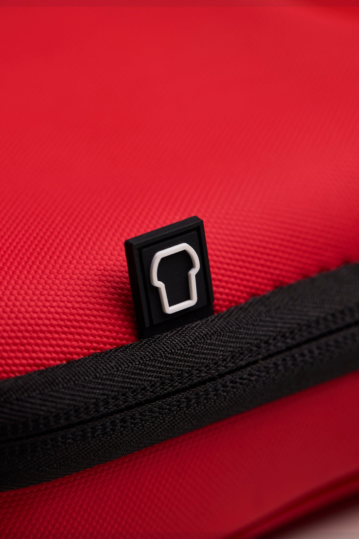Isaac - Shoulder Bag